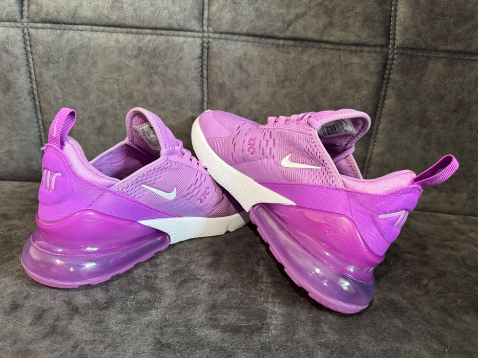Nike Air Max 270 Rush Fuchsia.