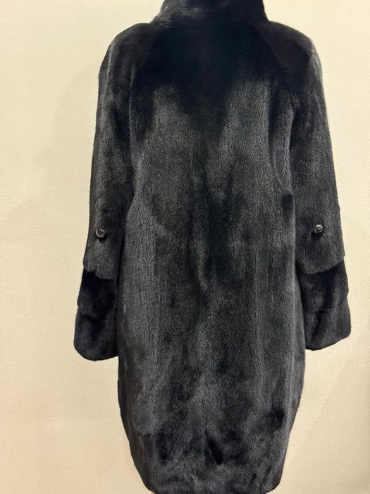 Продам норковую шубу