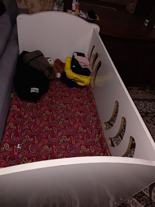 Детская кроватка