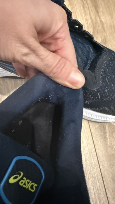 Кроссовки беговве Asics, оригинал