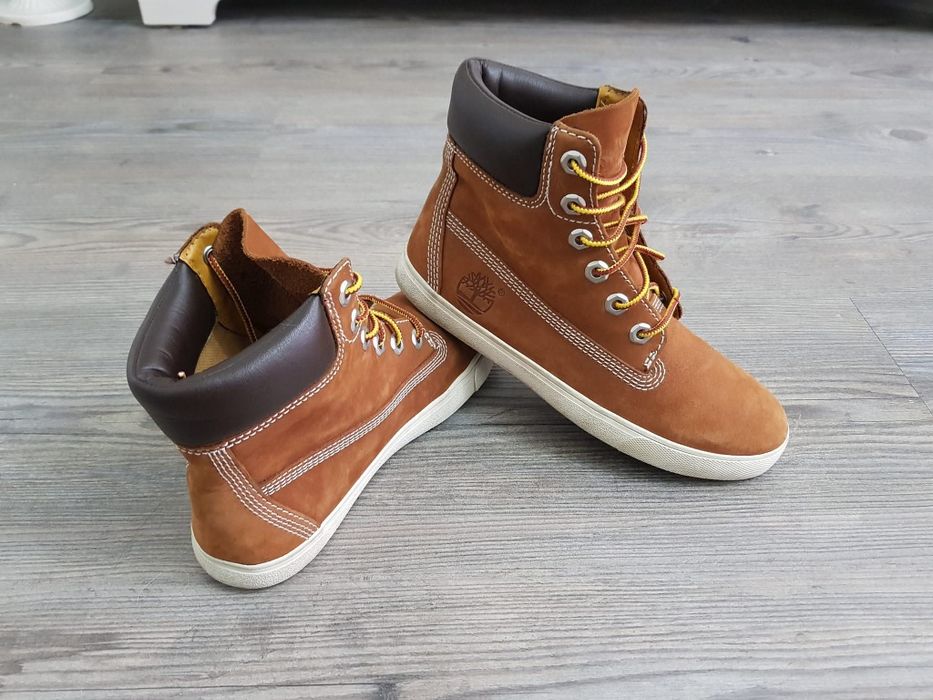 Timberland  nt36, int  22,5 cm, pret 140, superbi, stare perfectă
