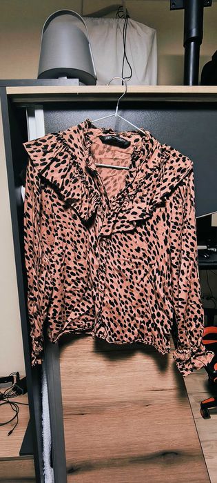 Подарявам дамски ризи