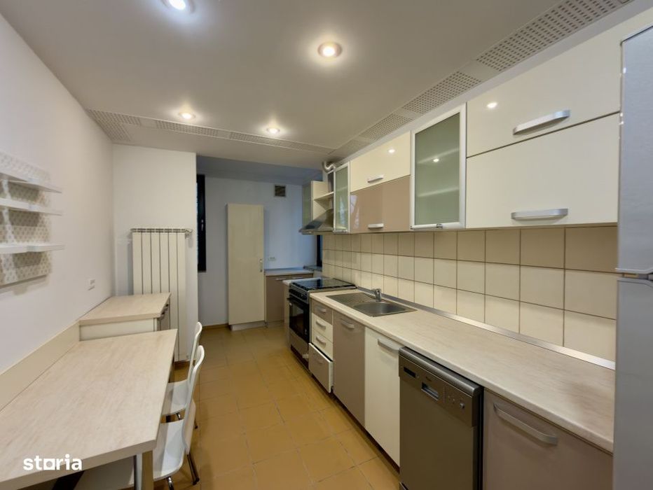 Apartament 5 camere| Washington Residence| 2 P subteran | Receptie