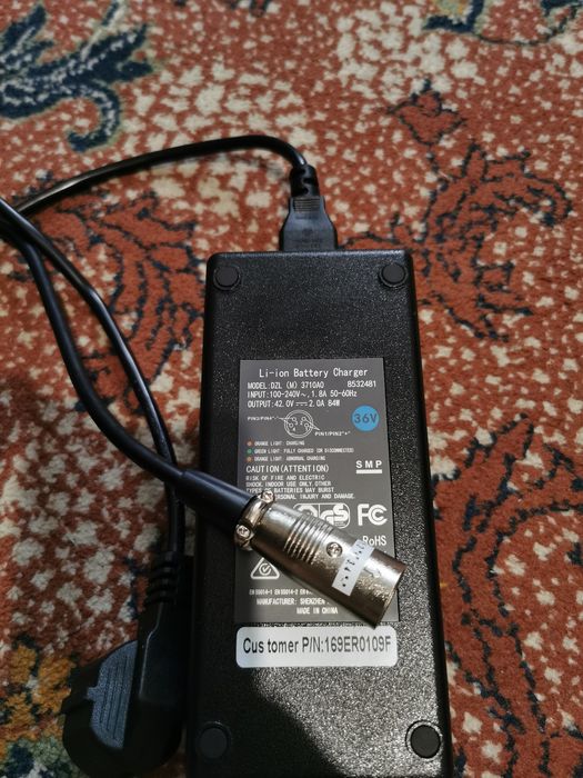 Încărcător bicicleta/trotineta electrica/hoverboard