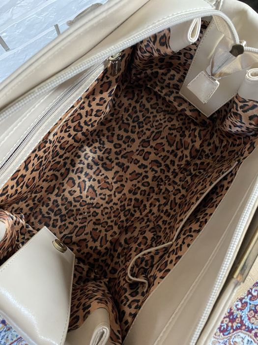 Вместительная сумка