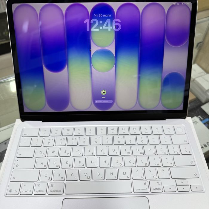 Macbook Neo 8/512 Silver