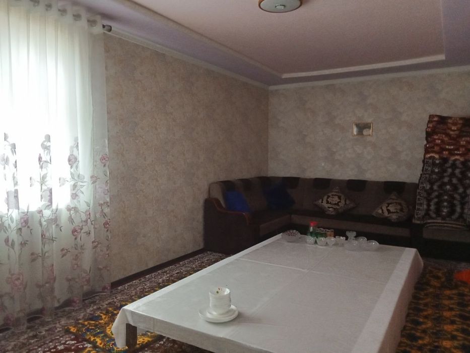 Uy sotiladi Xovli Toshkent viloyati