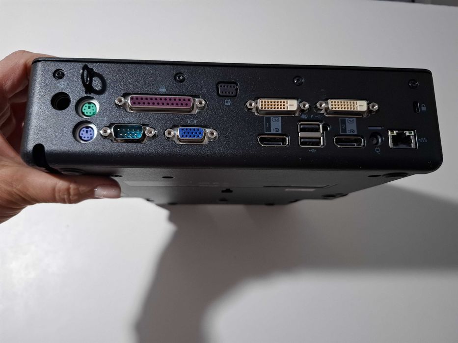 Док-станция HP 230W Advanced Dock Station в отличном состоянии