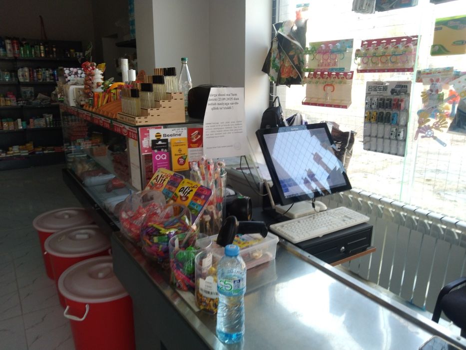 Ishlab turgan Savdo doʻkoni va ofis uchun joy  sotiladi