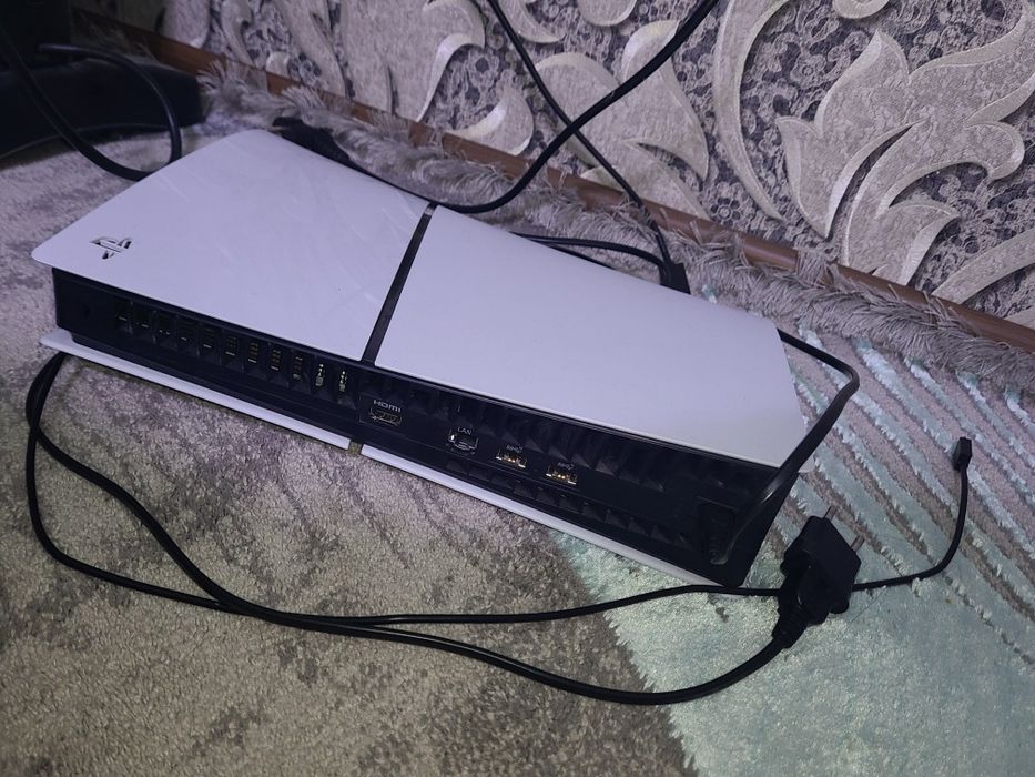 ps5 slim ideal holati