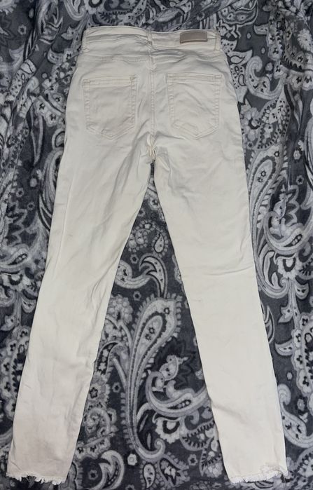 Blugi albi Only 32 S