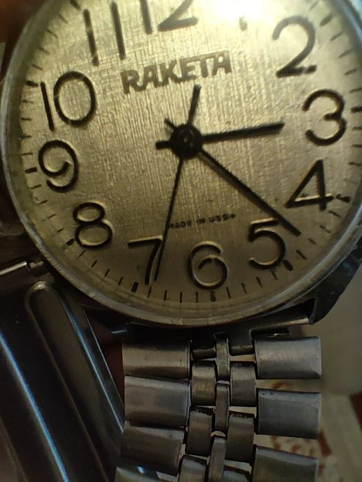 Ceas mecanic Raketa!
