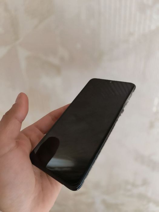 Samsung Galaxy A10s sotiladi. Arzon 400 ming