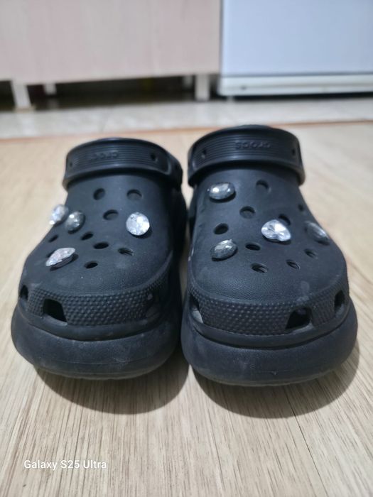 Crocs на подошве