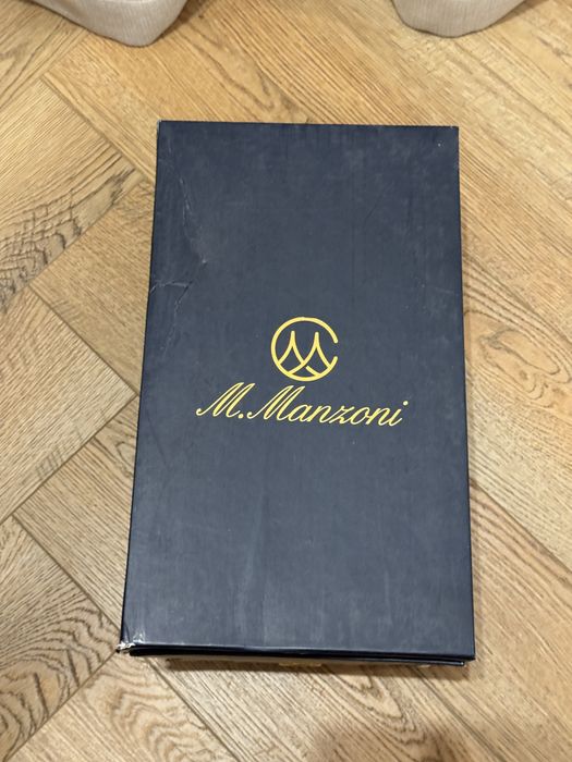 Manzoni туфли сатылды