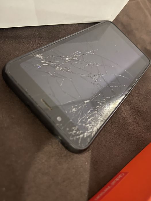 Продам айпад и смартфон