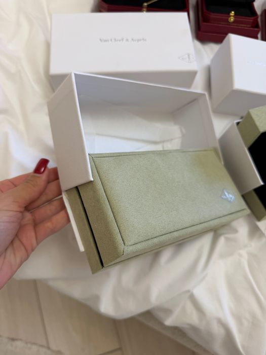 коробка Van Cleef & Arpels