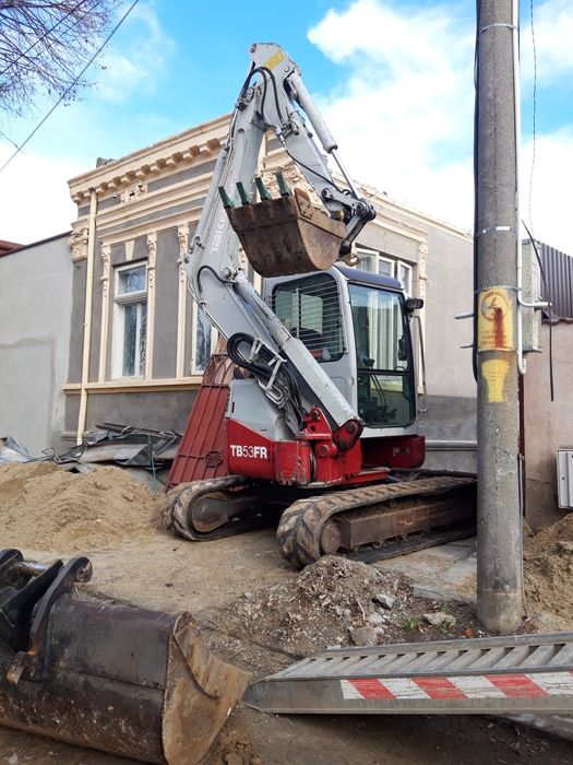 Utilaje Miniexcavator Excavator Bobcat Sapaturi Santuri Fundatie Gropi
