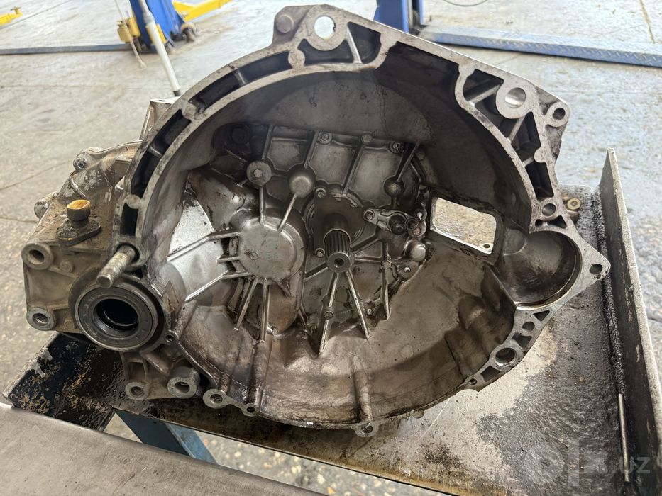 Lada vesta robot karopka mexanika karobkaga almashtirib beramiz