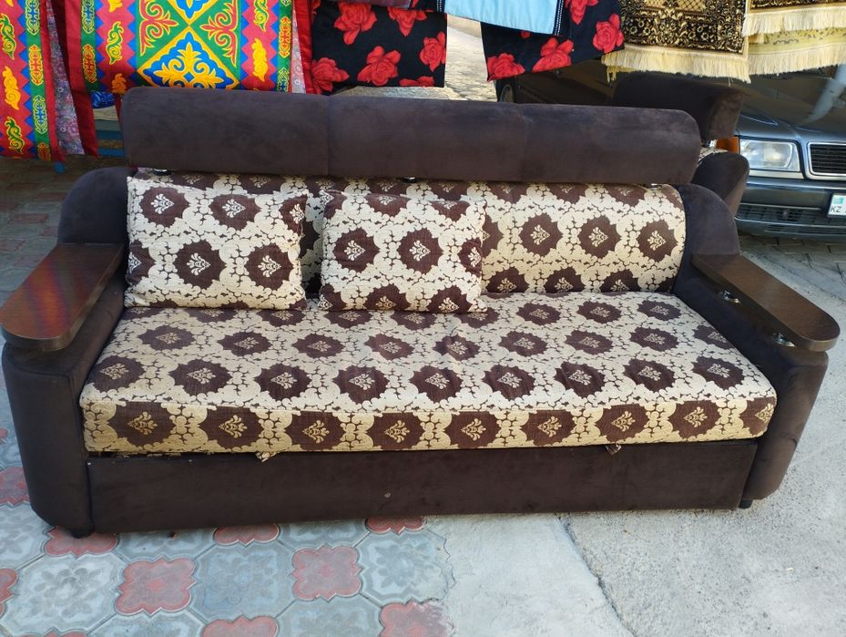 Диван и 2 кресла