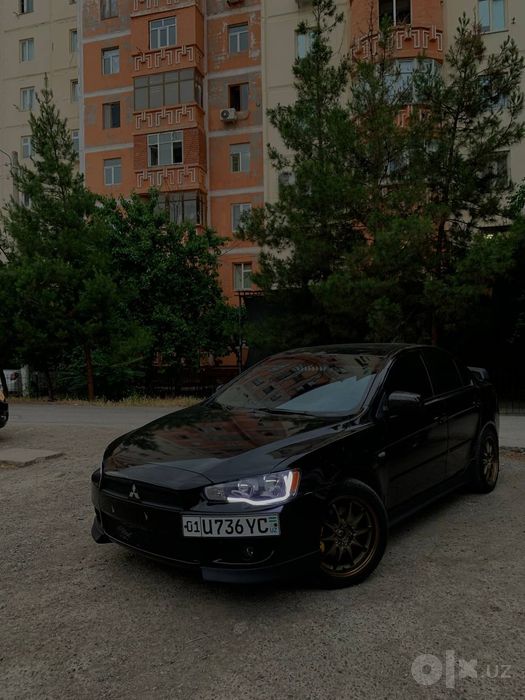 Mitsubishi lancer 10