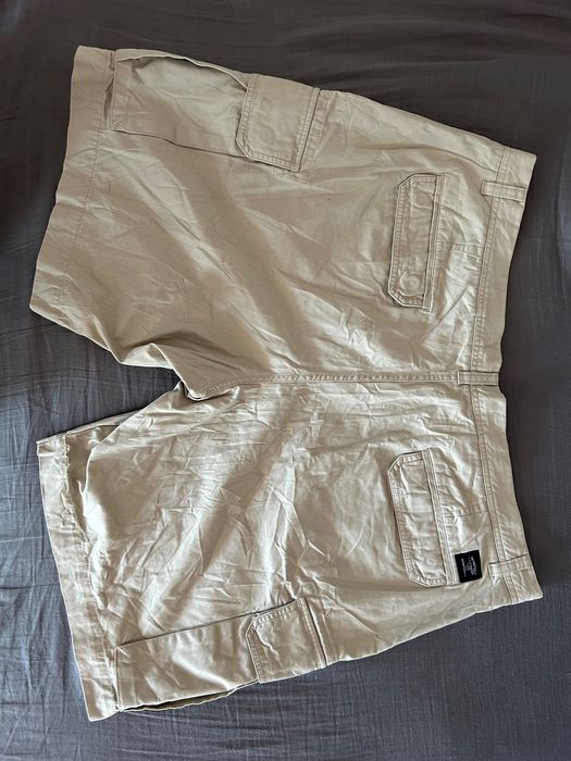 Pantaloni scurți cu buzunare