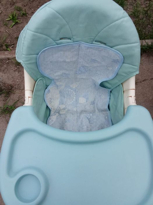 Стульчик для кормления ребенка