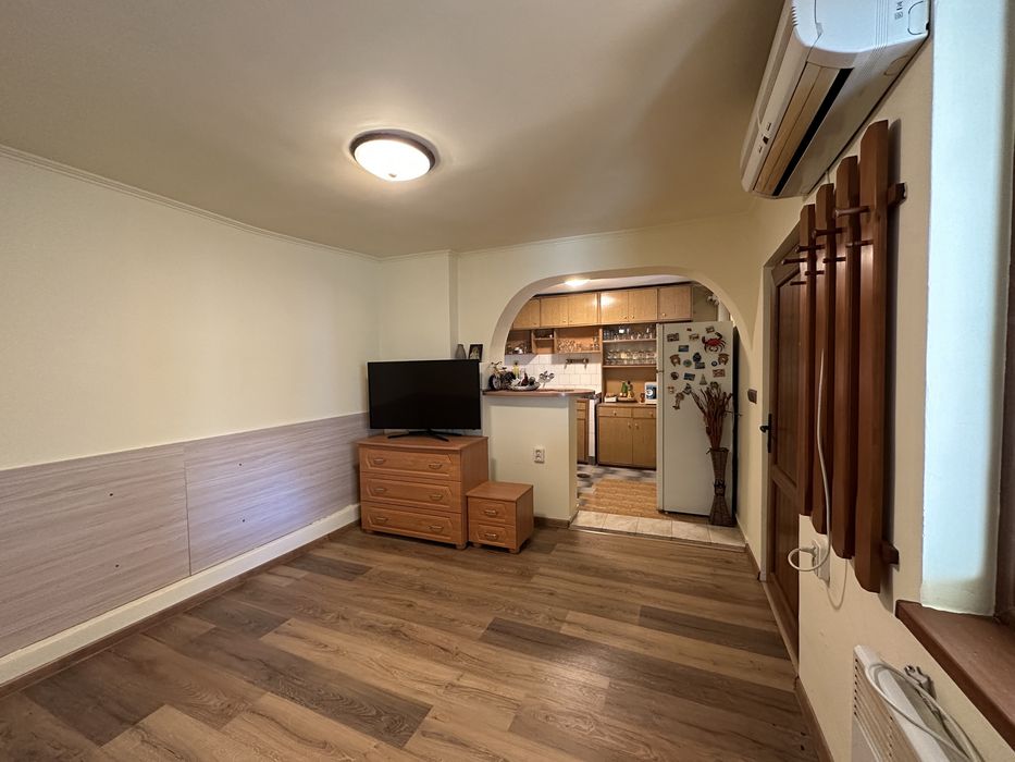 Продава се Къща в Горна Оряховица - 210 кв.м за 739 €/кв.м - Снимка #12