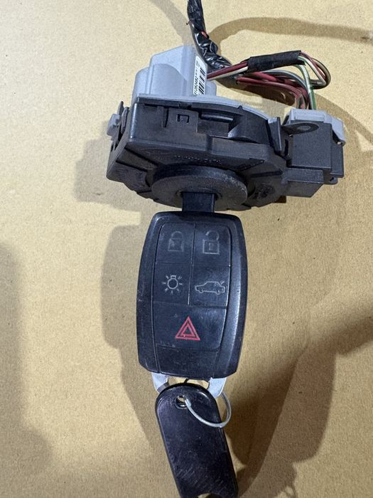 Volvo v50 face 2.0hdi avtomat  Гълтач Контактен Ключ
