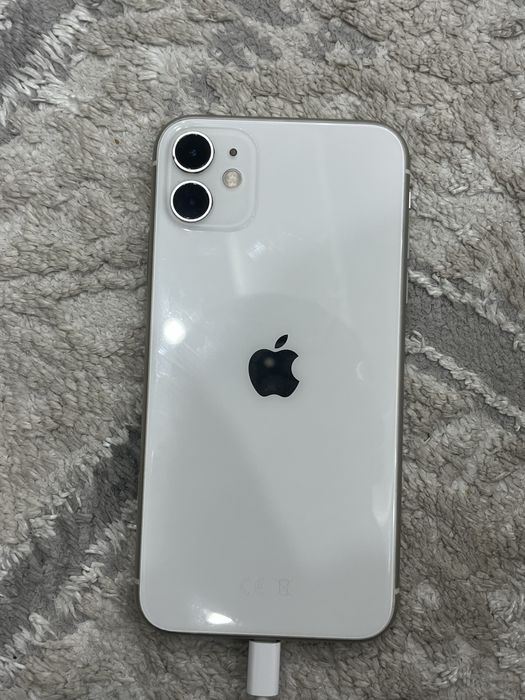 iphone 11 64гб 74чмкость