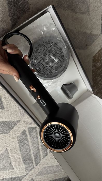 Фен для волос | Мощный и стильный