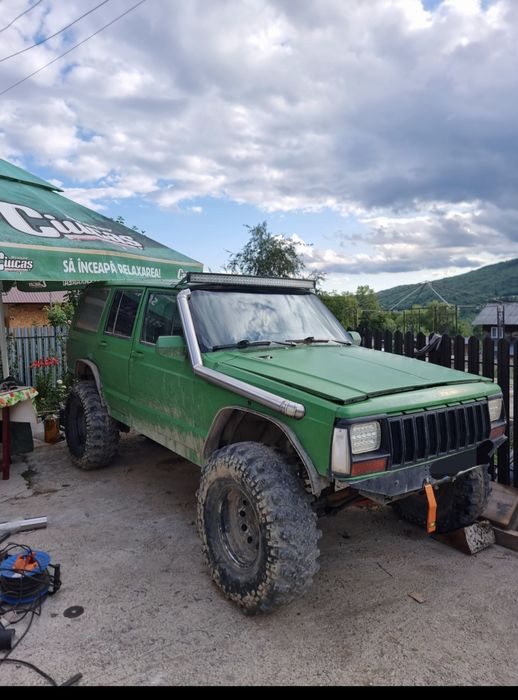 Vând proiect jeep Xj M57