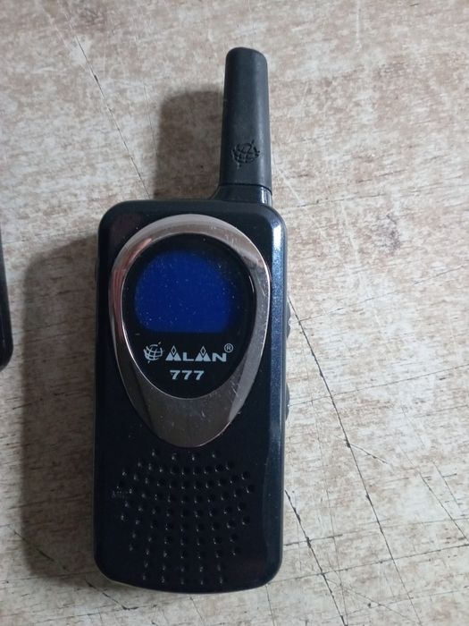 Midland  ALAN 777-statii radio