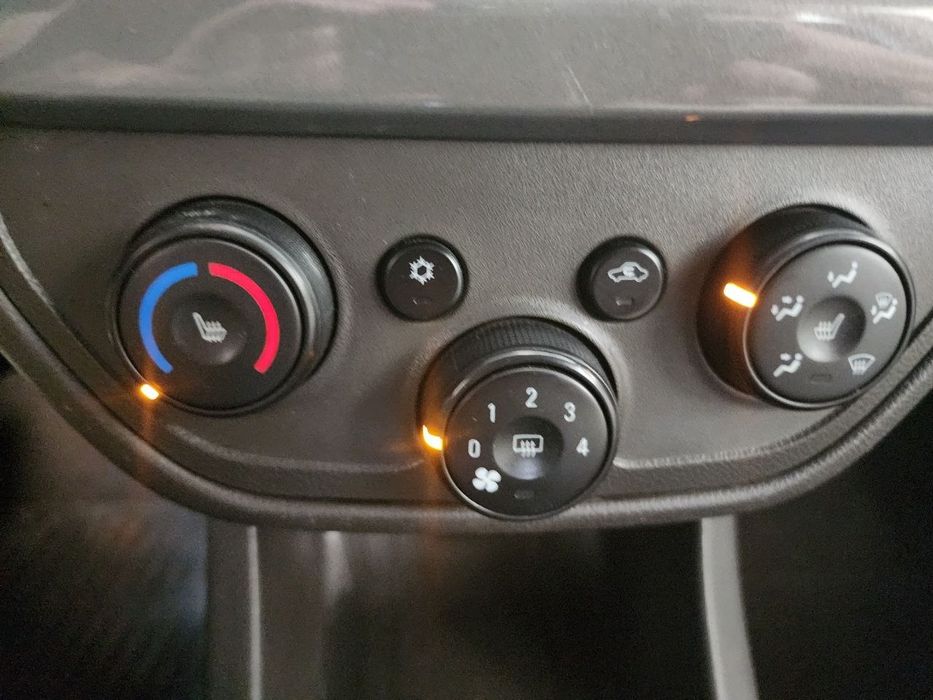 Продаю Chevrolet Cobalt 2015 года