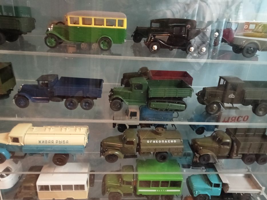 Авто-модели 1:43