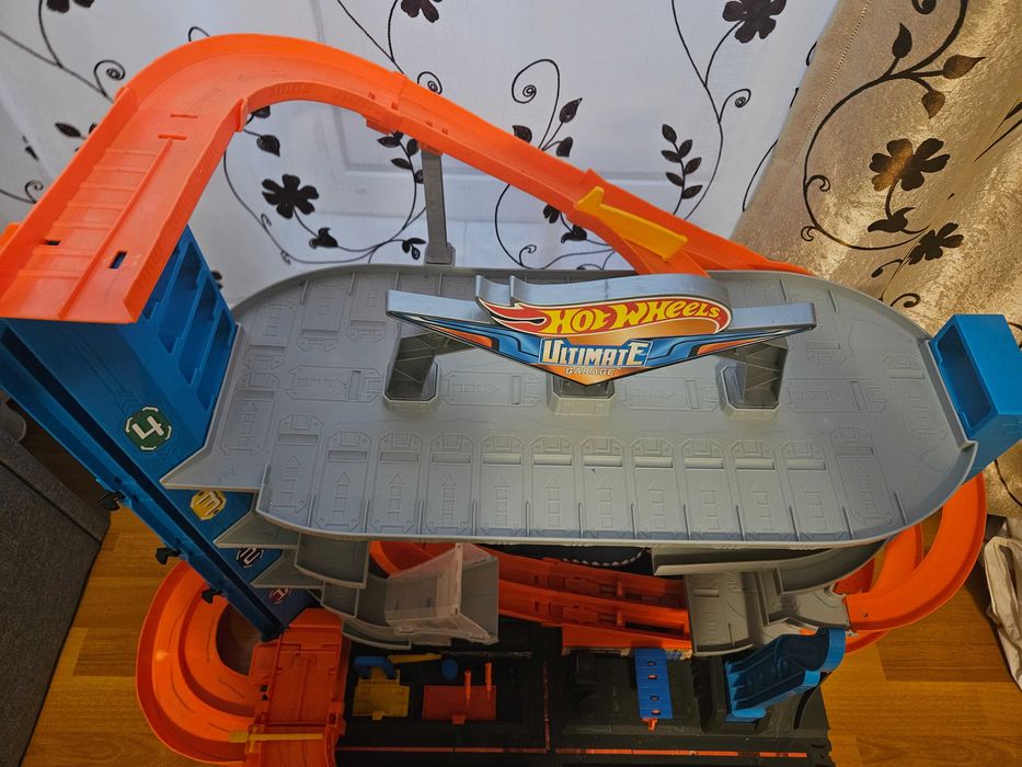 Parcare Hot Wheels Ultimate Garage Shark Attack