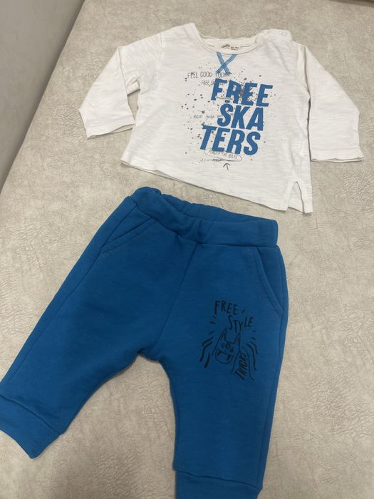 Продам пакет с детскими вещами