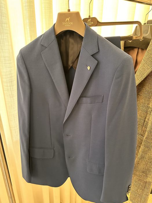 Костюм Sacoor Brothers 48 размера