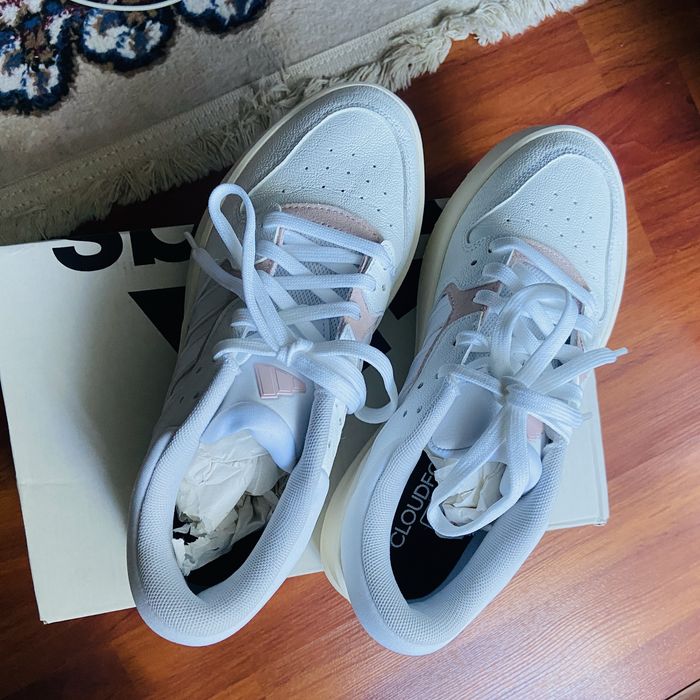 Кожаные кроссовки adidas