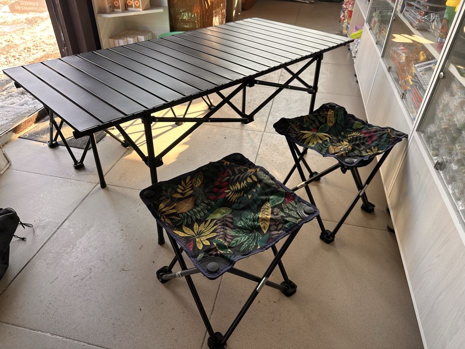 Стол стулья 4 шт стулья