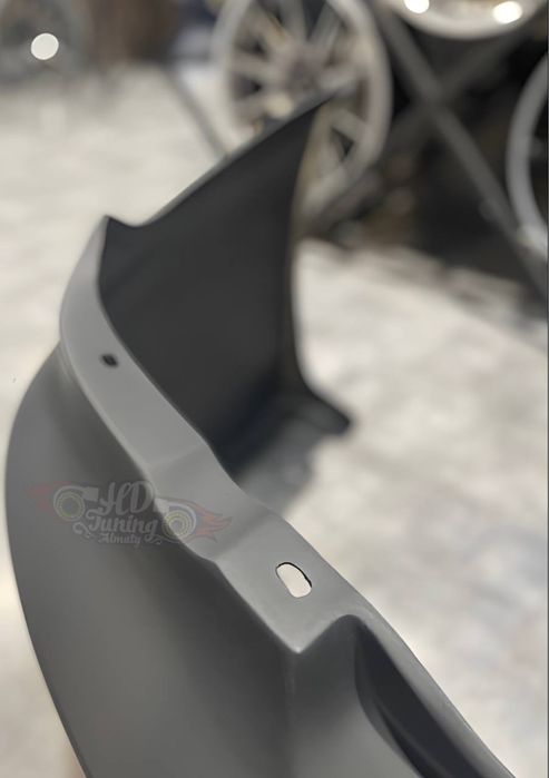 Бампер задний со сплиттером Subaru Impreza GDB