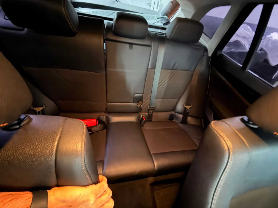 BMW X1 avariat 12.2012