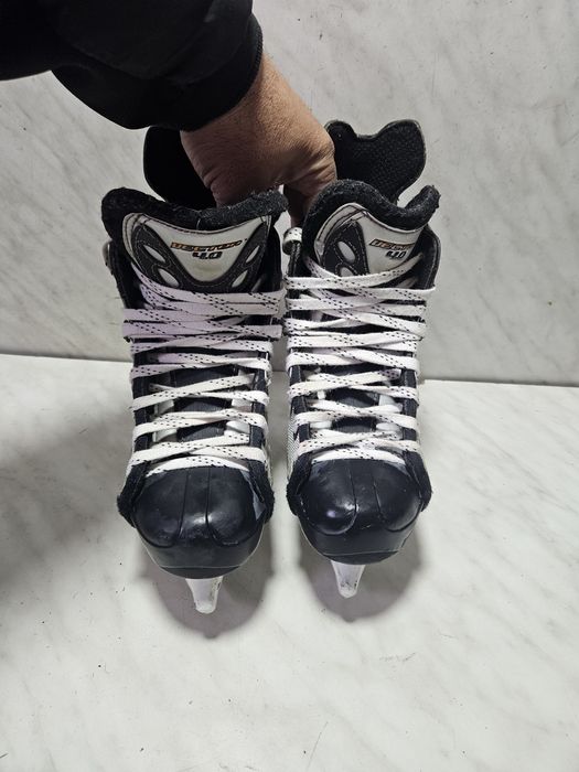 Patine 1123 hochei hockey CCM marime  32,5 ( 20,9  cm)