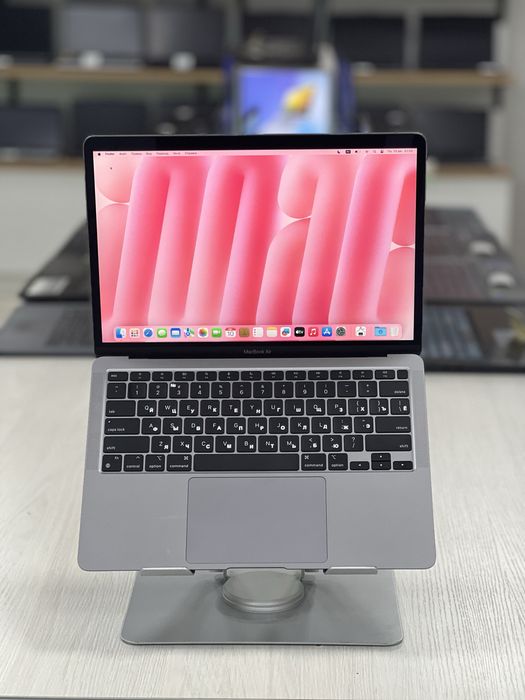 MacBook Air M1 | 8/256Gb |