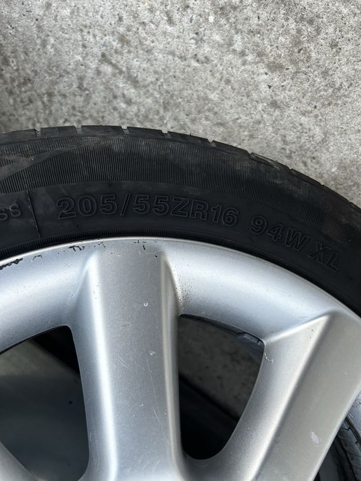 Джанти с гуми 5х114.3 16цола