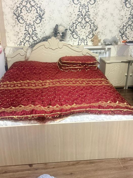 Спальный гарнитур