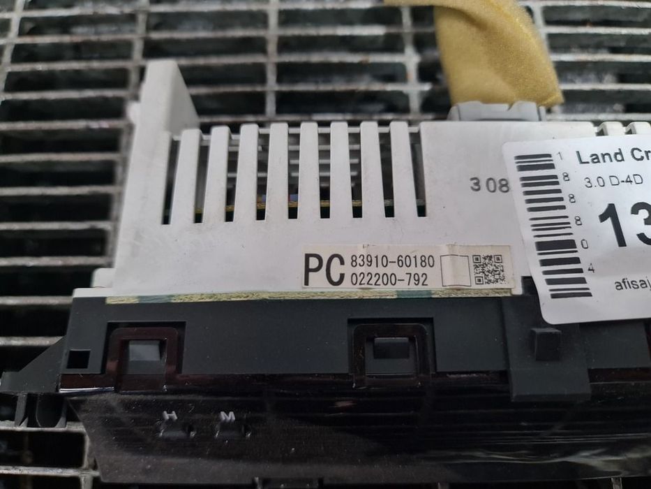 Afisaj bord Toyota Land Cruiser J12 2002 - 2010 (1305) 8391060180