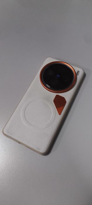 Vivo x100s pro 16/512gb верифицирован