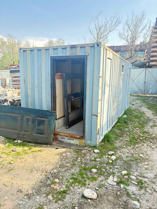 Продам контейнера жилые, утепленные 20-40 тонн