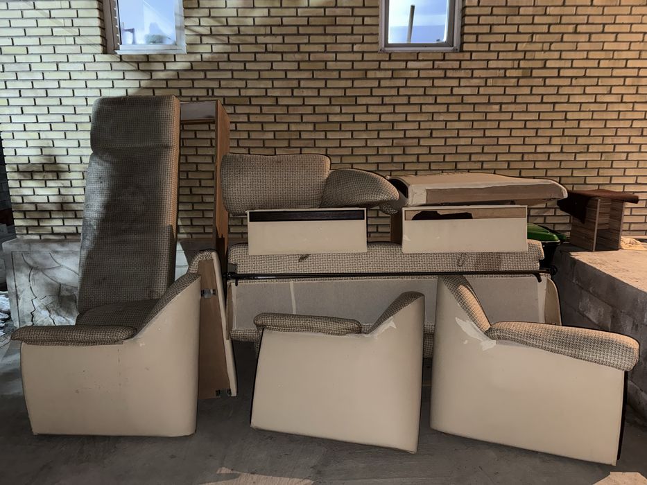 продам диван б/у